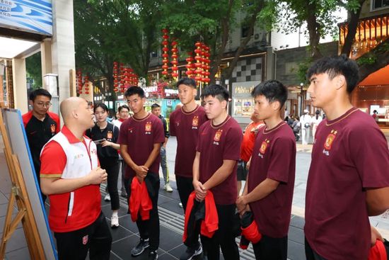 好爽要高潮了再深点男男